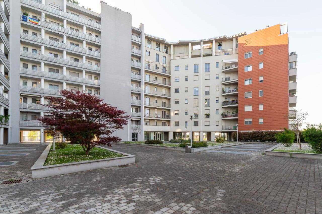 Апартаменти Milano Rogoredo Apt With Terrace! Екстер'єр фото